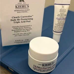 Kiehl's Clearly Corrective Daily Peel - White